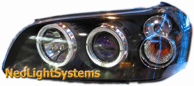 Nissan_Maxima_02-03_Head_Bl.jpg
