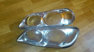 Два снятых стекла: верхнее DEPO, нижнее оригинал.