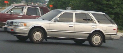 800px-2nd-Nissan-Maxima-wagon.jpg