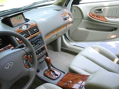 2002i30frontSeat12.JPG